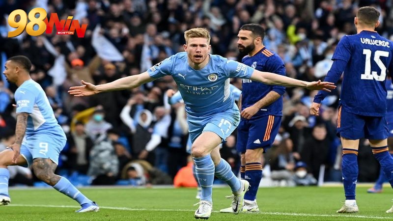 Tiền vệ phòng ngự là vị trí thi đấu bóng đá quan trọng